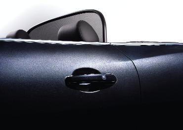 exterior Exterior COMPLEMENT YOUR XK S SEDUCTIVE APPEARANCE with dramatic accents that arouse the