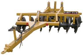 13 X 36 DISK HARROW MODEL 13x36 13 ft Wide Disk With 36 Disk Blades Overall Width: 12 6 Overall Length: 25-6 Total Weight: 12,500 lbs. Weight per Blade: 781 lbs.