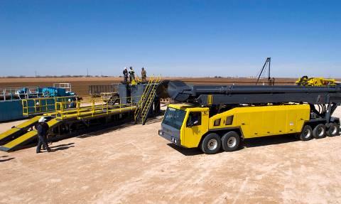 Mobile Rig A self-contained, single-load, 5-axle custom carrier
