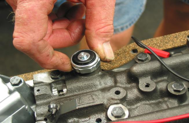 INSTALLATION INSTRUCTIONS (TRANSMISSION) 1. Remove the transmission oil pan bolts, carefully drain the transmission fluid and remove the pan. 2.