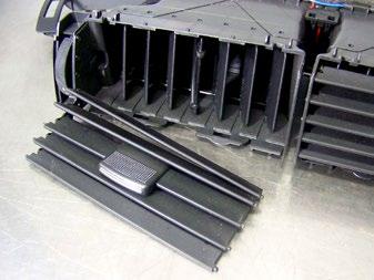 Section 2 - Install the Vent Pod and Gauge Step 4 - Remove the horizontal louvers Using a flat-bladed