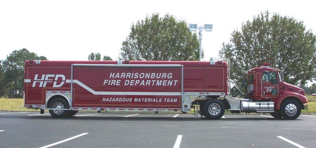FREIGHTLINER M2-106 2-Door Tractor GVWR: 35,000 lbs Engine: Cummins ISL 330 HP @ 2000 RPM, 2200 GOV RPM, 1000 LB/FT @ 1300 RPM NFPA compliant Ember Screen and fire retardant Donaldson air cleaner 275