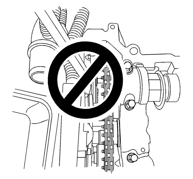 24. Do not pry against the face of the camshaft position actuators or the position actuator retaining bolt.