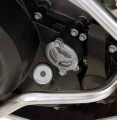 370-1524 KTM Enduro 690 / R 775 Oil Filler Cap with Hexagonal Screw KTM 690 Enduro / Enduro R Valuable protection for your KTM 690 Enduro s oil filler.