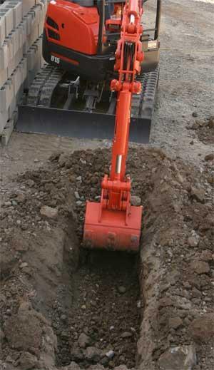 Strong Bucket Force The U15 has the power you need for heavy loads and tough excavating jobs, a breakout force of 3,417 lbs.
