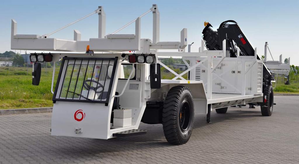 MULTISERVICE VEHICLE (VMS) VMS is a multi-service vehicle designed to transport heavy loads in complex and narrow environments.