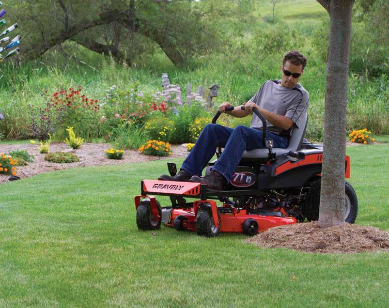 COMMERCIAL 2015 CONSUMER Designed using state of the art air flow technology to ensure an exceptional quality of cut regardless of whether you prefer to side discharge, mulch, or bag grass clippings.