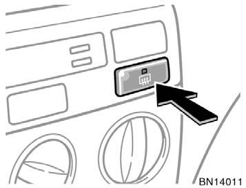 With interval adjuster: The INT TIME band lets you adjust the wiping time interval when the wiper lever is in the intermittent position (position 1).