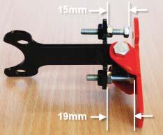 Figure 1 NOTICE Note position of the pivot hinge and set the screws at the required height. 2.