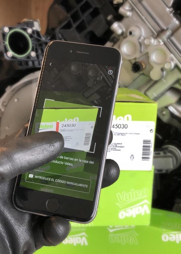 In addition to its conventional support hotline, available in the majority of its operating regions, Valeo has set up Connected Assistance to bring its expertise directly to mechanics.