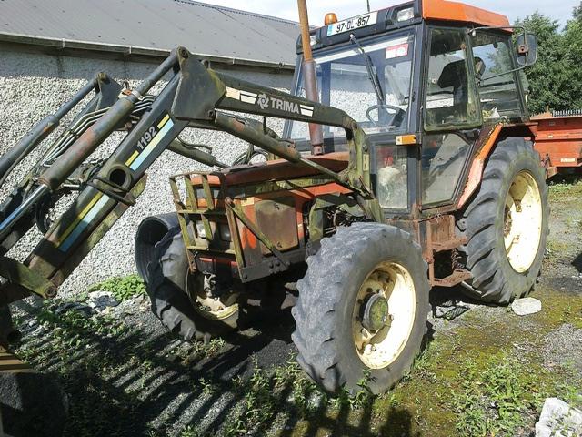7340, 4 WD with loader
