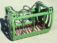 The silage cutter is 1400 mm wide and holds a volume of 1.07 m 3.