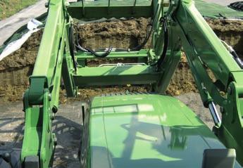 Operations with maximum comfort CARGO 312 CARGO 312 Front loader without damping system: all shock loads are transmitted to the tractor.