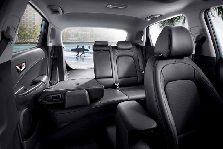 Black Roof The 2 nd -row folding seats add versatility to