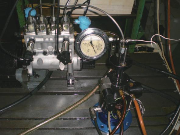 W. Zhao et al.: Fuel Temperature Dynamic Characteristics for CEUP Exit Temperature Sensor Injection Pressure Sensor Sensors ECU Injector Low-pressure Pump CEUP Assembly Fuel Tank Fig.