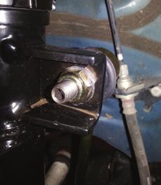 4. Connect the supplied stabilizer bar end link to the strut and stabilizer bar