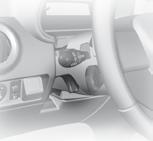 Unlock the steering wheel by pulling the control upwards. Adjust the position of the steering wheel then lock by pushing the control fully downwards.