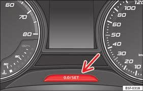 Instruments and warning/control lamps Low consumption driving status (ECO)* Depending on the equipment, when driving, the ECO display appears on the instrument panel when the vehicle is in low