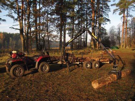 trailer Crane and log bolster posts can be moved on the main frame to adjust the load balance of that trailer. The loading bed can also be additionally extended for the length of 0.5 or 1.