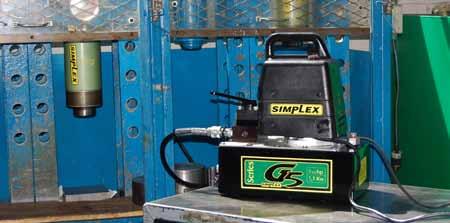 G5 SERIES The G5 power pump coupled with a 5 ton Simplex cylinder are used daily to position bearings in the assembly processing section of the plant.