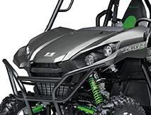 STYLING The completely restyled front end maintains the tough image of the previous model, while giving the 2016 Teryx4 a decidedly sportier appearance.