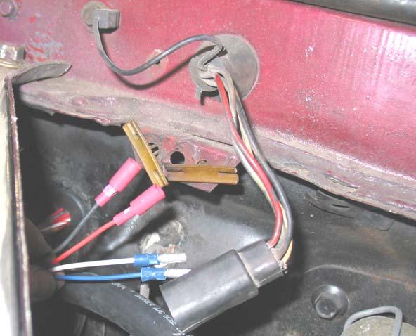 7.12 Wiper /Wiper Motor 7.12.1 Locate the group of wires labeled Wiper. Connect these wires to the wiper switch according to Figure 7-22.