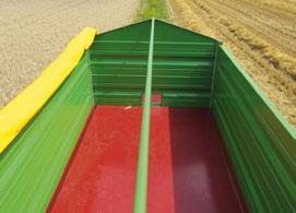 back panel Silage attachments of 1.5 or 1.8 m in height make your Strautmann tipping trailer the ideal vehicle for transporting silage.