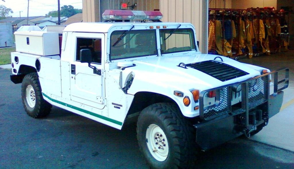 Joint Base MDL Fire Department H-1 Hummer Brush Truck Specifications 10-30-13 1) Chassis Chassis will be supplied by the department to the vendor.