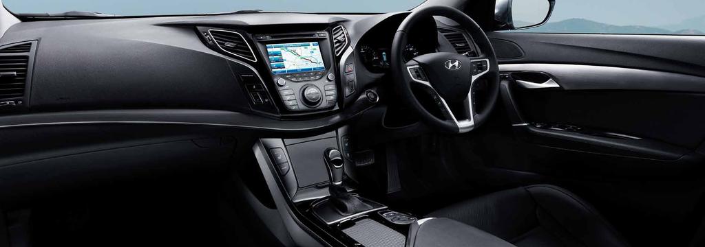Interior STYLE Enjoy the view Especially the one inside Inside the i40 you ll find a variety of eye-catching features, such as the instrument cluster illuminated by cool blue lighting.