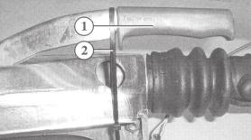 Unscrew the brake rod (3) from the rod end fitting (4) Remove plug (5) Unscrew the nuts (6) and take off the cover plate (7).