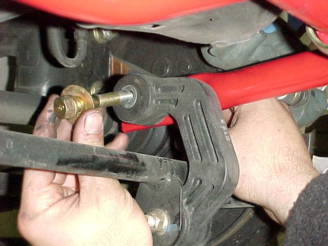 8) Reconnect the end links to the sway bar using a 14mm