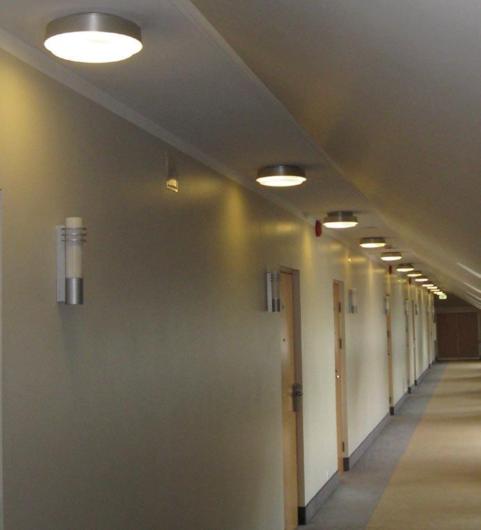 Šveitsi haiglates ja hooldekodudes kasutatakse trepikodades ka porta ivseid akulampe, mis sarnanevad päästeautode akuprožektoritega.
