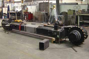 Amphibious undercarriage Track width 1,6 m Machine weight up tp 35 t Hydraulically