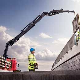 Certain HIAB mid-range crane models are also available with an EP boom system, where the E-link construction has been optimised for fewer but longer extensions.