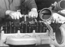 These engines, although similar, were produced with variations that affect the components required and the installation procedure.