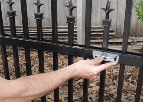 Installation of Operator 9) Using the C measurement from the hinges, find the correct location for your gate bracket.