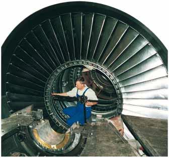 efficiency of turbine units Cuts down the duration of overhauls No necessity to install the rotors for measurements Corrections for each element are generated immediately Precise alignment (0,01 mm)