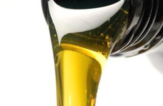 Lubricating oil characteristics Additive compounds enhance the effectiveness of lubricating oil and greatly influence its composition. They comprise 10-30% (by vol.) of engine oil products.