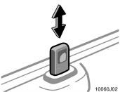 Driver s side Driver s side LOCKING AND UNLOCKING WITH INSIDE LOCK BUTTON Move the lock button. To lock: Push the button downward. To unlock: Pull the button upward.