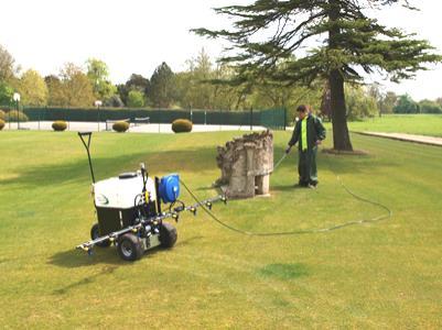 Micro-Spray Self-Propelled The Micro-Spray selfpropelled pedestrian sprayer range is probably the most compact and yet sophisticated sprayer of its type available, with many refinements and extra