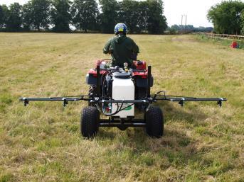 ideal for field margin, paddock & amenity spraying 2.5 metre boom: 125 litre tank with lid filter.