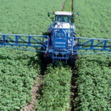 30 m track width is available as option for these sprayers and standard equipment for Albatros 50 and 60.