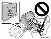 LS13005 LS13006a CAUTION If you must install a rear facing child restraint system on the front passenger seat, make sure that the front passenger airbag off switch is in the OFF position with the key
