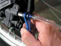 locking screw Works on aluminum, steel and titanium pistons Non-marring design will not harm