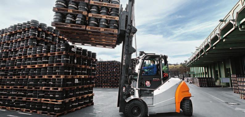 Thanks to extra high driver s cab and perfect all-round visibility even with high loads, the RX 60-60/80 is extremely well suited to transporting drinks pallets: Extremely safe when