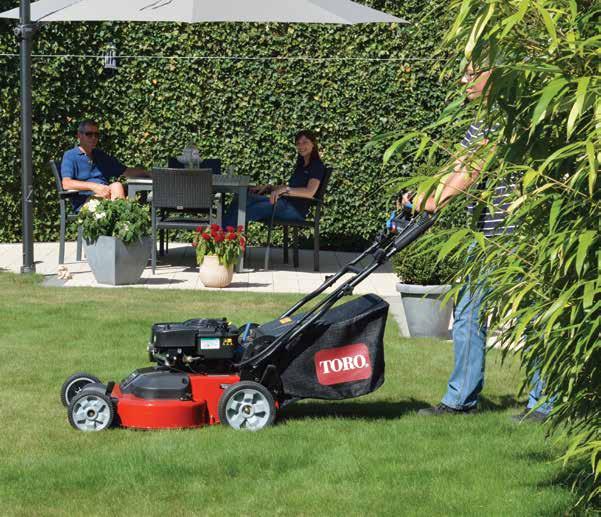 TimeMaster 76cm 3 s in the range 20975-20977 FULL Dual-Force Cutting System Chops clippings repeatedly into tiny bits and forces them back into the turf where they decompose quickly and provide