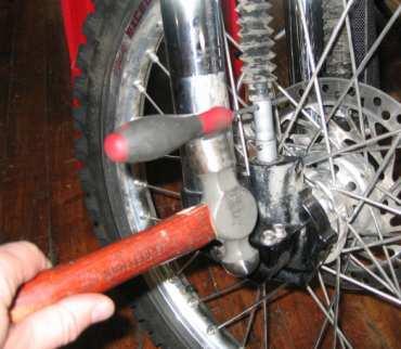 cutters Pull up boot and loosen Drive shaft