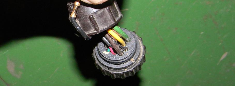 Make sure all connectors and harnesses are installed. 2. Turn the Dial-A-Matic switch OFF to prevent DAM activation. 3. Start the engine. 4.