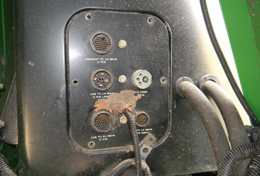 Connect the Light bar cab harness to the back of the light bar 3.