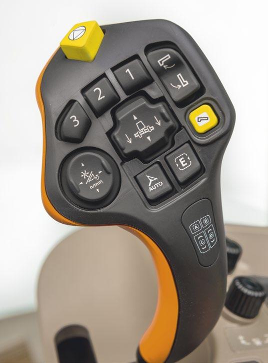 46 THE NEW JOYSTICK: COMMAND PRO CUSTOMISABLE CONTROL When they were designing the new CommandPro hydrohandle control our engineers looked at every hand-held controller from games players to aircraft.
